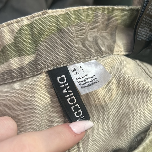 camo cargo pants - Picture 4 of 4